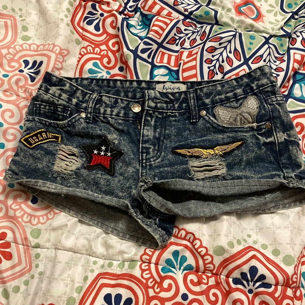 “Booty” shorts from AVIVA